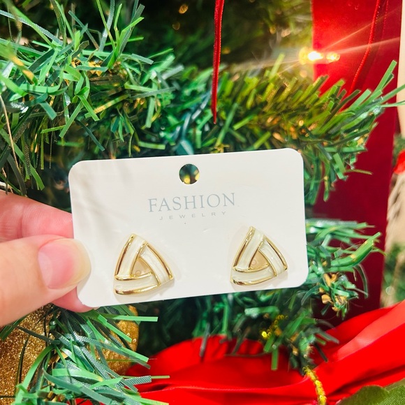 Jewelry - Vintage Earrings